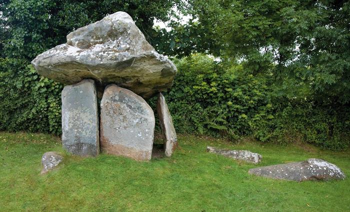 Carreg Coetan Arthur Burial Chamber